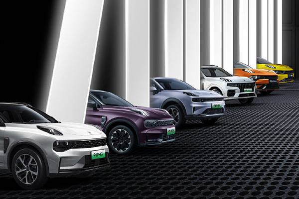 成都租15座大巴，这个电话能搞定！附超全避*指南-第1张图片-成都租车公司